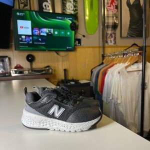 New Balance Kids 515 Sport (Infant/Toddler) Black/Lead
Size 6